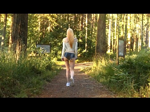 ❤️ Wanita cantik bergerak perlahan, bukan video bogel ️❌  Seks di lucah ms.28films.ru ❌️❤